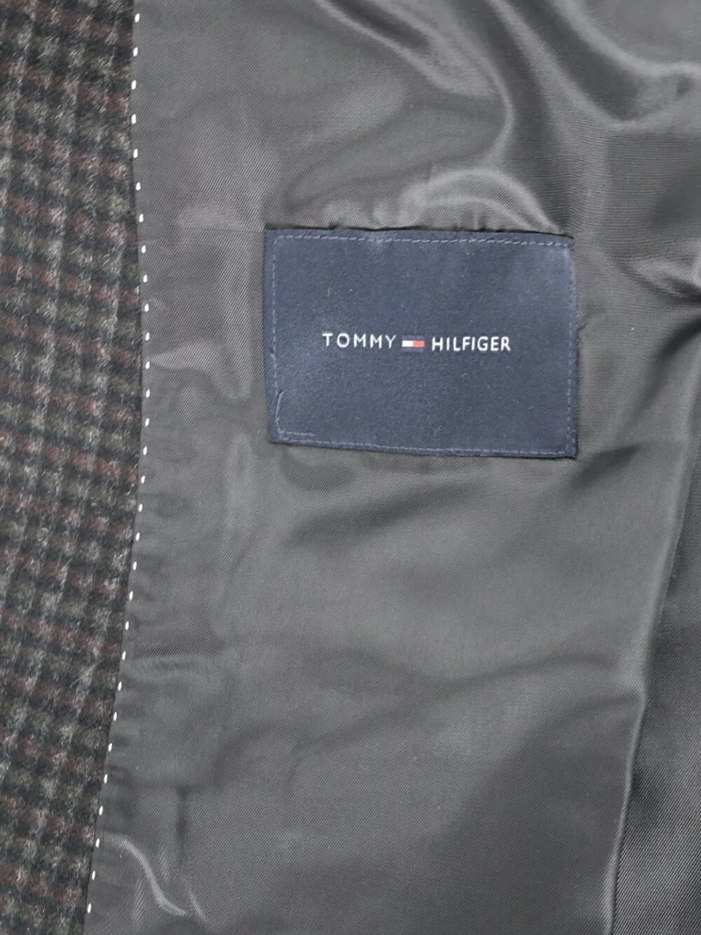 Tommy Hilfiger Sport Coat Men's 44R Wool Blend check flannel Tweed Two Button